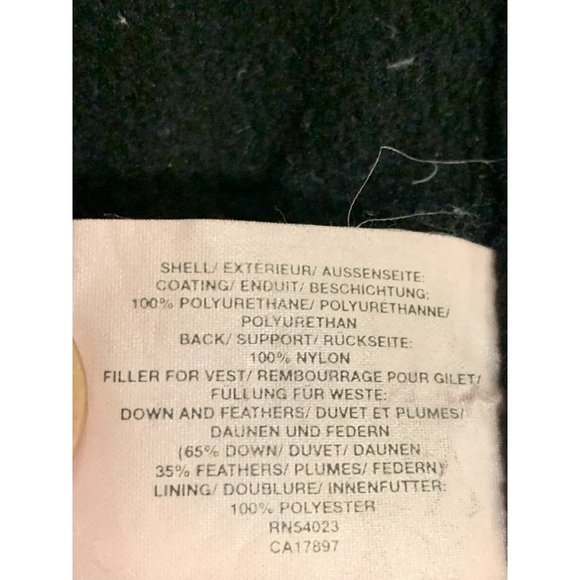 EUC GAP Red Vest Lined Insulated Size Small - Picture 9 of 10